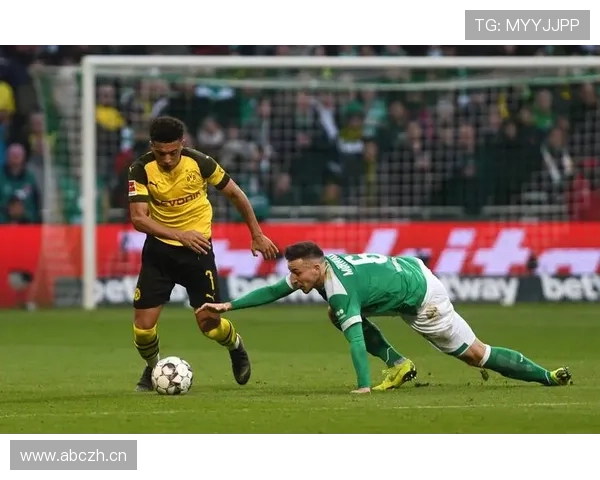 多特蒙德关键战表现波动问题持续显现,对赛季竞争格局产生影响