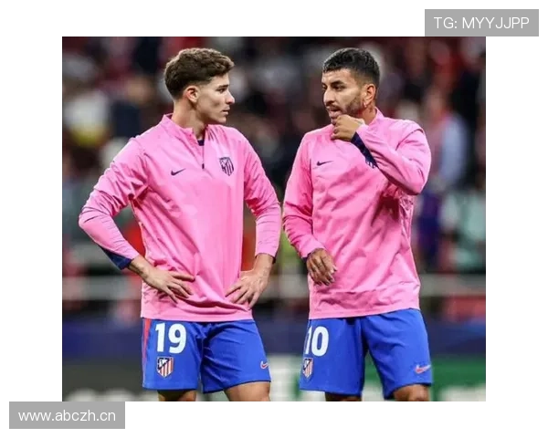 巴萨关键战表现波动,球队稳定性问题对赛季走势形成制约 巴萨关键战表现波动,球队稳定性问题对赛季走势形成制约